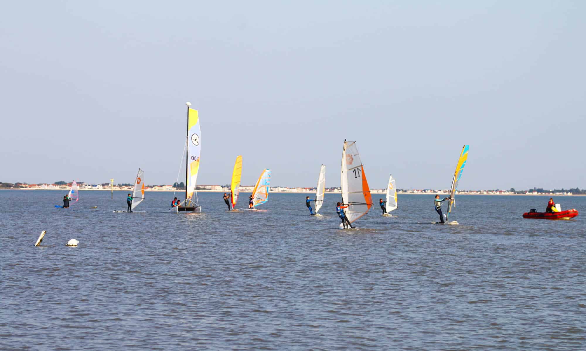 Stage de voile sur mesure à La Rochelle en famille ou entre amis