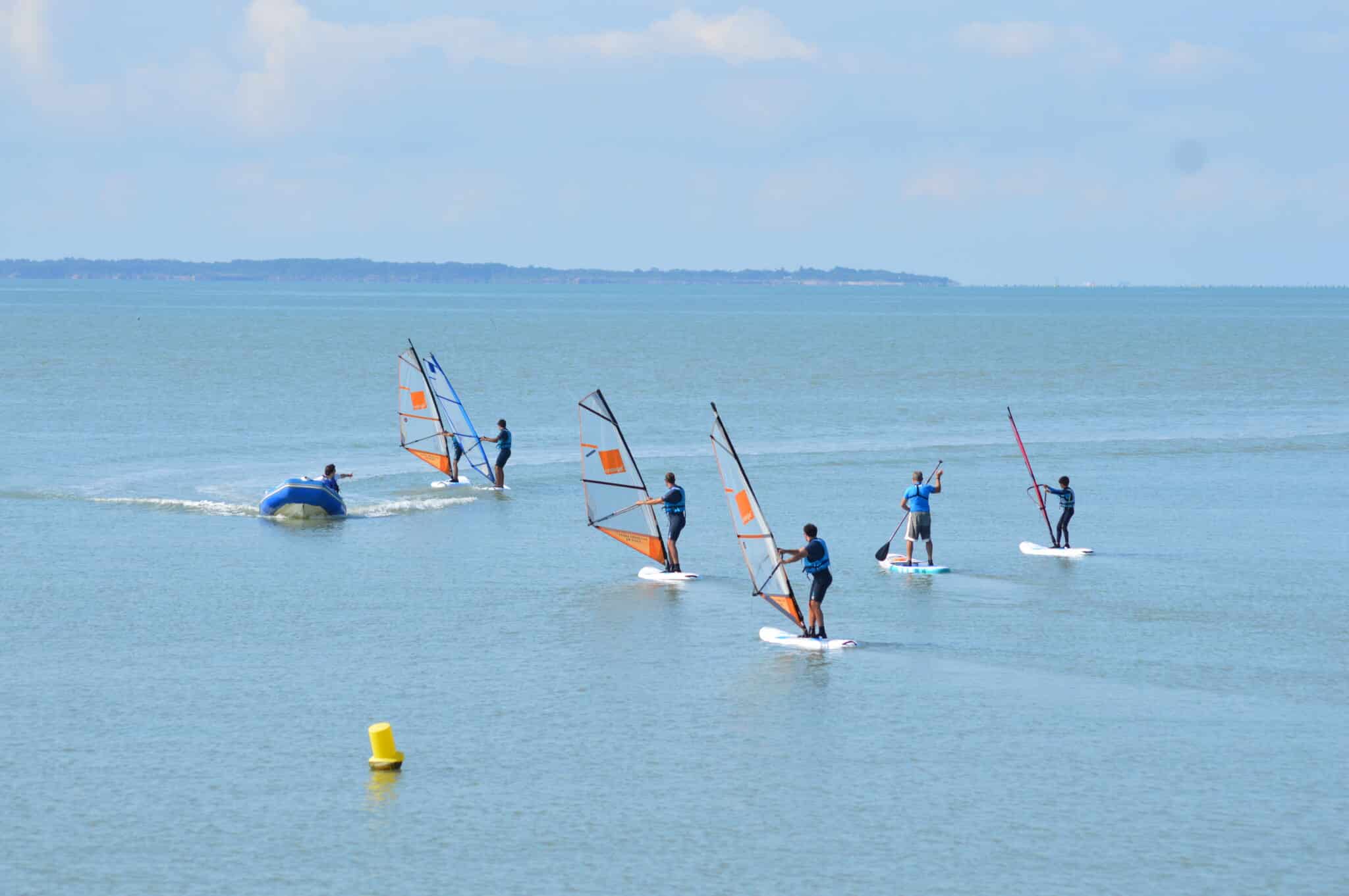 Cours particulier de planche à voile proche de l'Ile de Ré